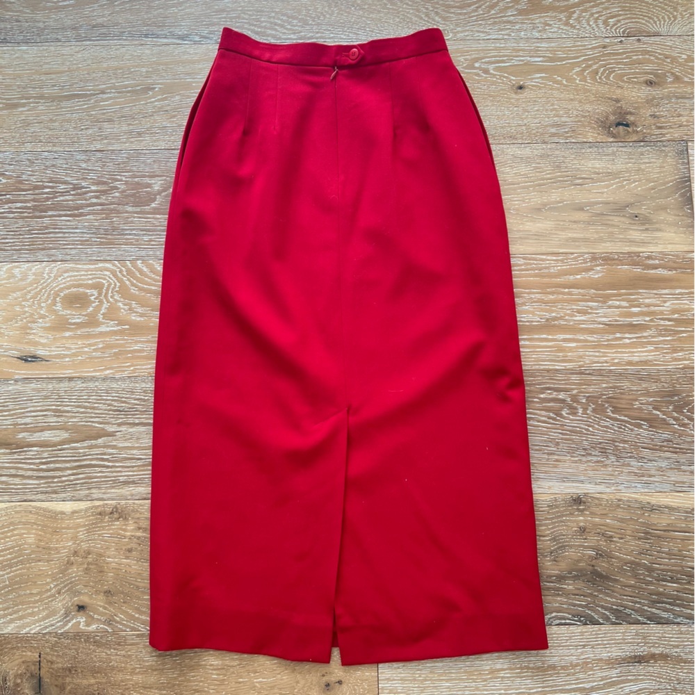 Lynn&Co Wool Red Midi Skirt - Picture 6 of 12